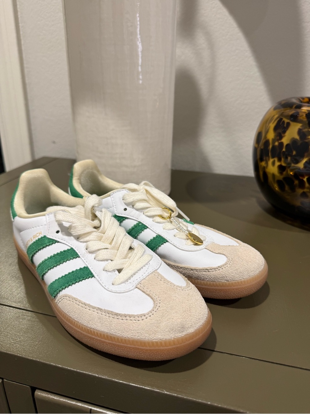SPORTY & RICH X ADIDAS ORIGINALS - Picture 4 of 9